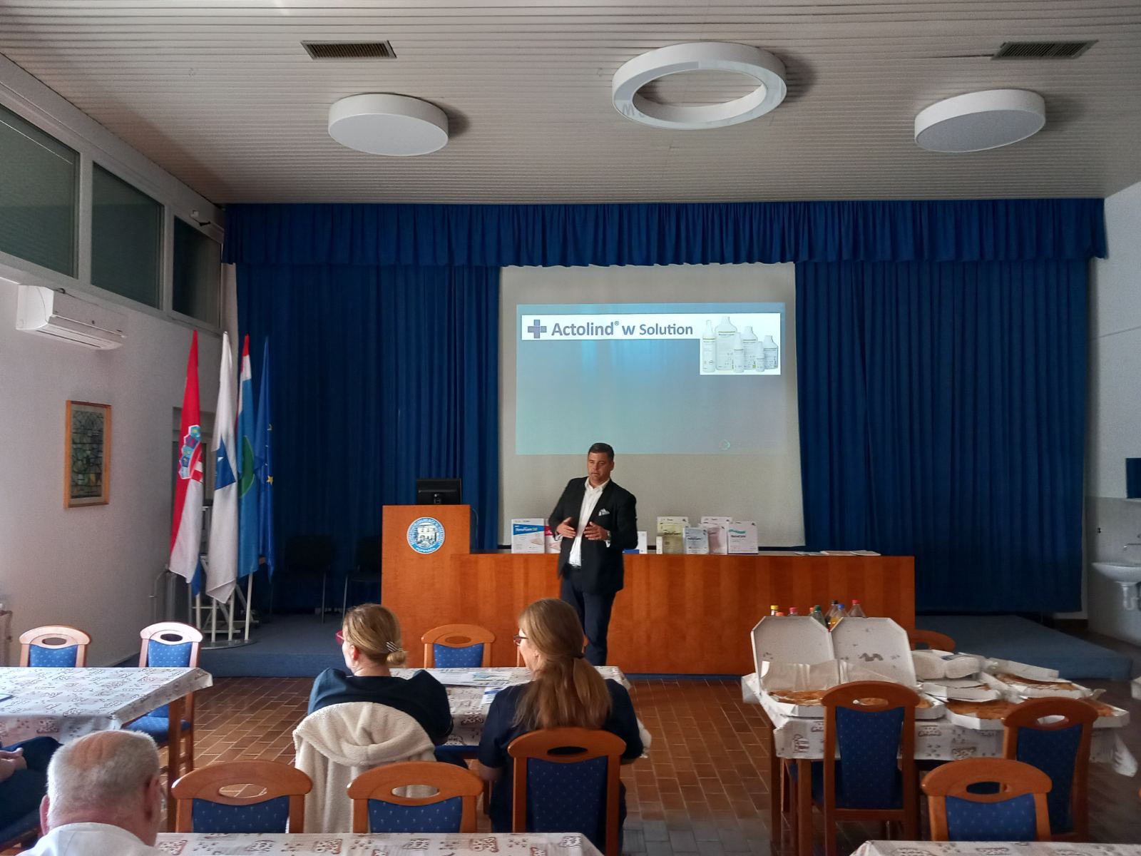 EDUKATIVNO PREDAVANJE -  TRETMAN AKUTNIH I KRONIČNIH RANA